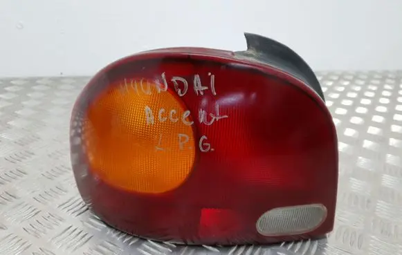 Hyundai Accent Rear/tail lights