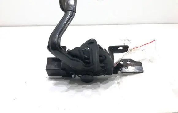 Hyundai i20 (GB IB) Engine bonnet/hood lock/catch 81130-C8010