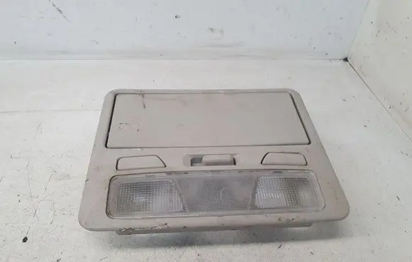 Mitsubishi L200 Front seat light 8401A41ZZ