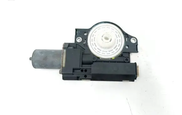 Toyota RAV 4 (XA50) Sunroof motor/actuator 47170110240 2331000650