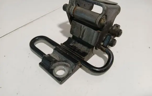 Audi Q7 4L Rear door lower hinge 4L0833411A