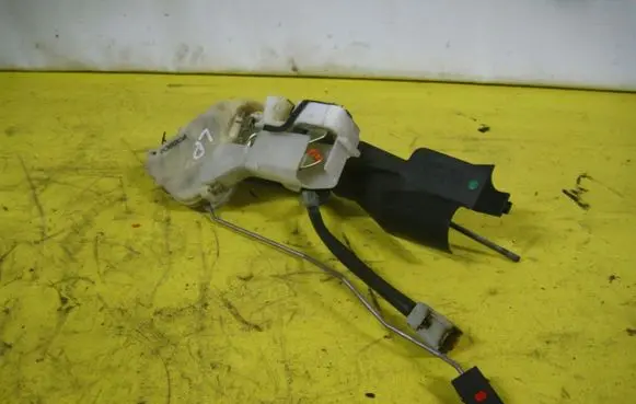 Honda Accord Front door lock