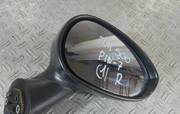 Fiat 500 Front door electric wing mirror 