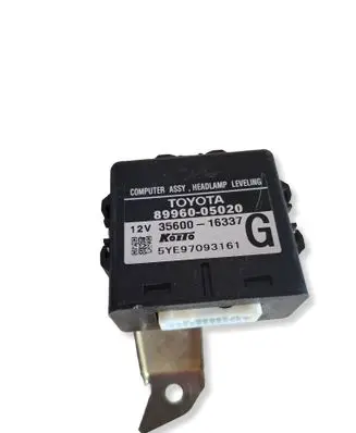 Toyota Avensis T250 Light module LCM 8996005020 3560016337