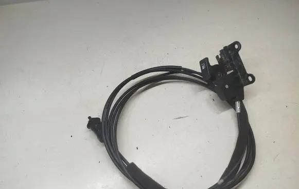Subaru Outback (BS) Fuel cap flap release cable 