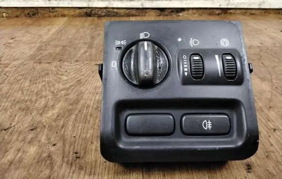 Volvo S40, V40 Light switch