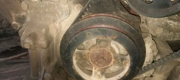 Nissan Almera Tino Crankshaft pulley