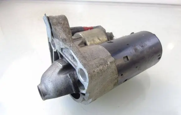 Renault Megane III Starter motor 8200741476D