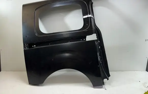 Opel Vivaro Rear quarter panel 98081859800