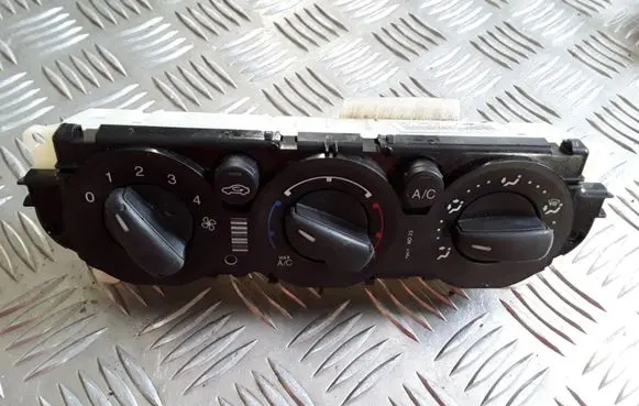 Ford Focus Climate control unit CM5T19980AE CJ5T19980 E1062773