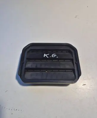 Ford Fiesta Fender grill H1BBA280B62