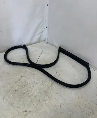 Maserati Ghibli Rubber seal rear door 