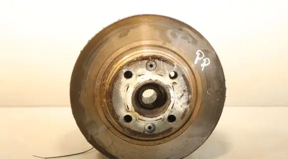 Renault Clio IV Front wheel hub spindle knuckle