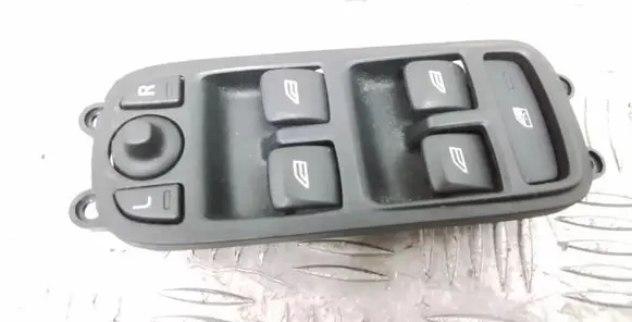 Volvo XC60 Electric window control switch 31334345