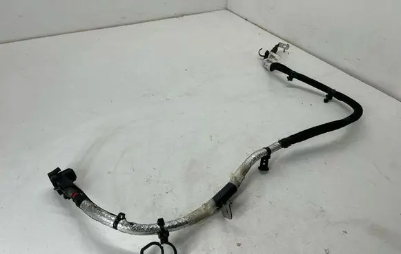 Chrysler Pacifica Positive cable (battery) P68247252AD 68247252AD 23489R
