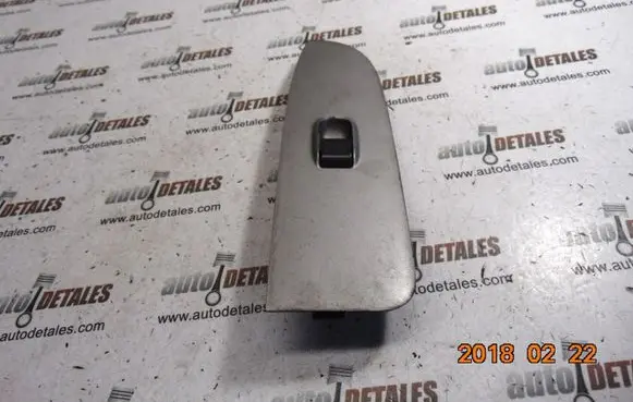Honda CR-V Electric window control switch 83561SCAE310M1