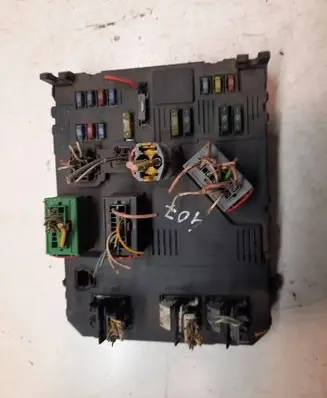 Peugeot 407 Comfort/convenience module S120104700J BSIS0200