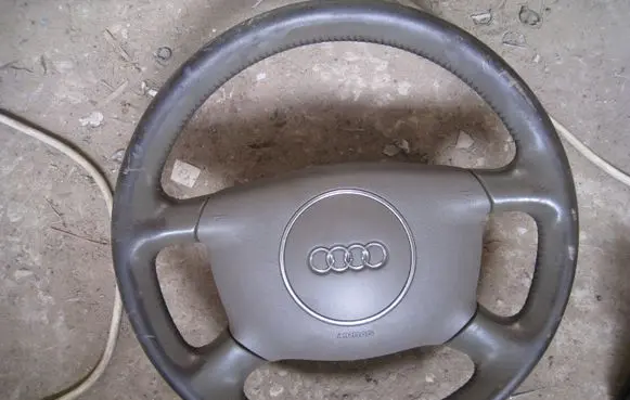 Audi A6 S6 C5 4B Steering wheel