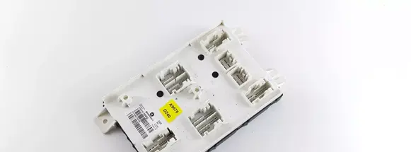 Maserati Ghibli Comfort/convenience module 04787684AD P04787684AD 670100601