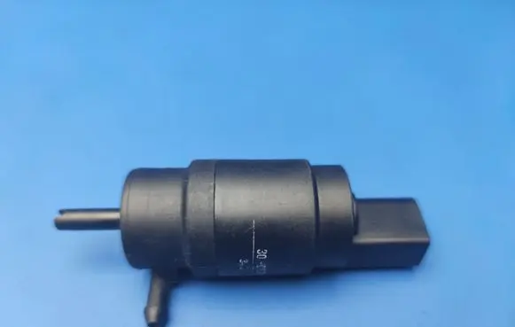 Mercedes-Benz E W211 Windscreen/windshield washer pump S211