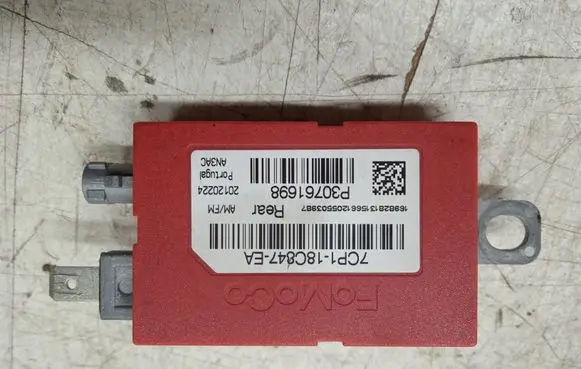 Volvo S60 Aerial antenna amplifier P30761698