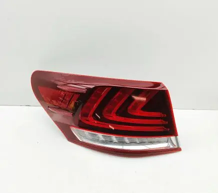 Lexus LS 460 - 600H Rear/tail lights 8156150240