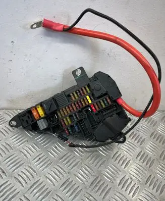 BMW 5 E60 E61 Fuse module 6906603