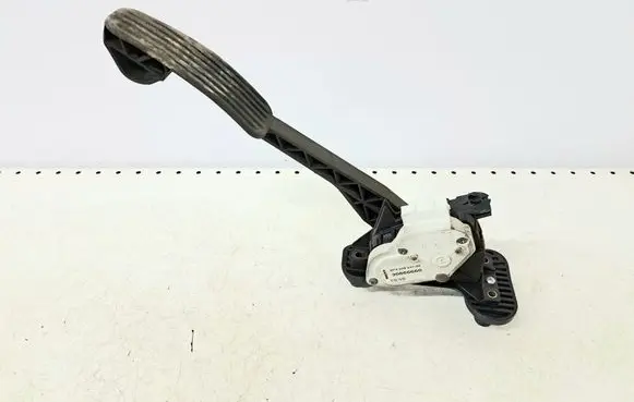 Volvo S80 Accelerator throttle pedal 30666660