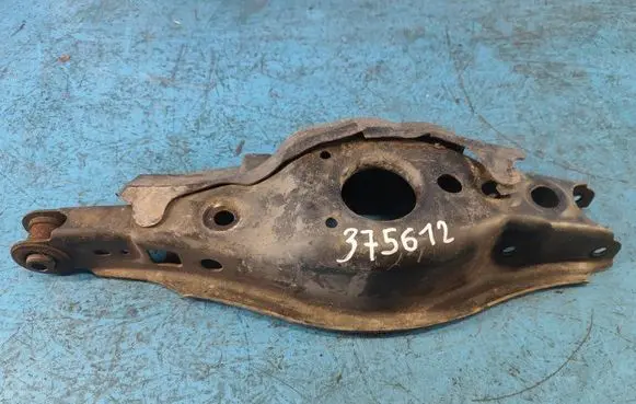 Lexus CT 200H Rear control arm 4874075010