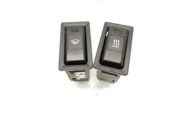 Toyota Avensis T250 Windscreen/window heater switch 156762 153261