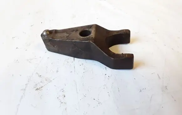 Lexus IS 220D-250-350 Fuel Injector clamp holder NOCODE