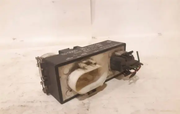 Ford Galaxy Coolant fan relay 357919506 898718000