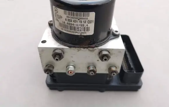 Mercedes-Benz C W203 ABS Pump A2034311512 A2035454532 00009294D1