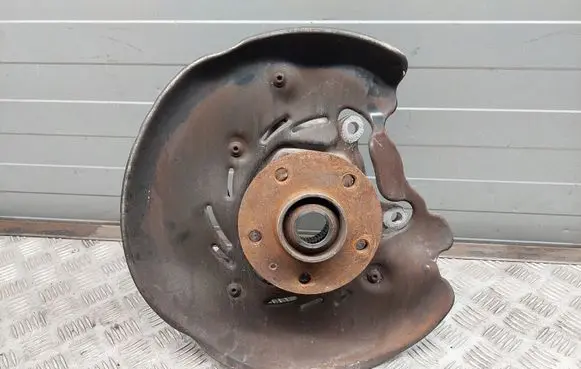 Audi A8 S8 D4 4H Rear wheel hub 4H0505432D 4H0615612H