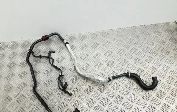 Audi A6 S6 C7 4G Vacuum line/pipe/hose 059131056T 8K0611931CN 059103230F