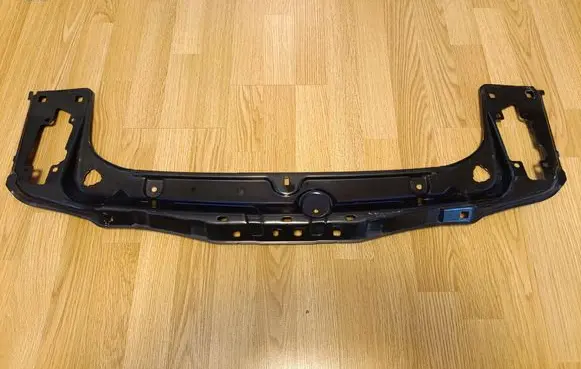 BMW 3 F30 F35 F31 Top upper radiator support slam panel 7245786 51647245786