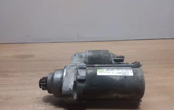 Skoda Fabia Mk2 (5J) Starter motor 02T911023S