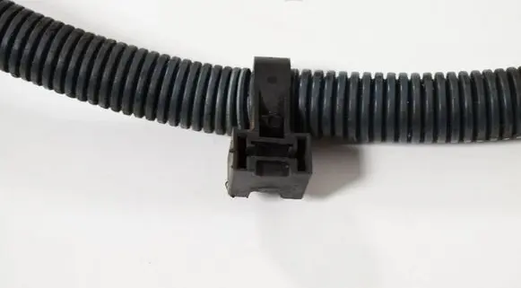 Toyota Land Cruiser (J120) Positive cable (battery) 