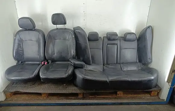 Mitsubishi Lancer X Seat set 
