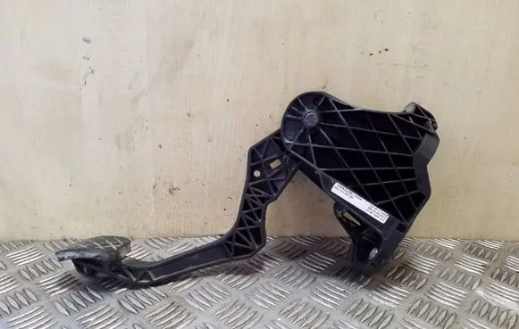 Clutch pedal