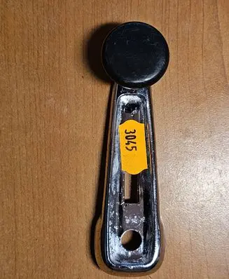 Mercedes-Benz 200 300 W123 Front door window winding handle 