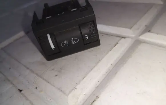 Skoda Octavia Mk2 (1Z) Headlight level height control switch 1Z0941333