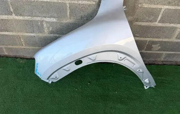 Dacia Spring Fender