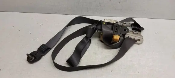 Toyota Corolla E120 E130 Front seatbelt 7321002271CO 071205 7321002271