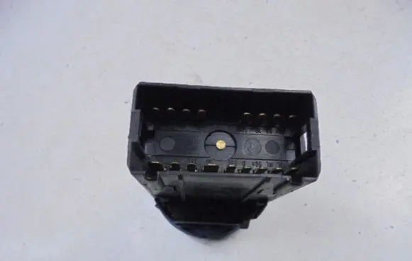 Volkswagen Golf IV Light switch