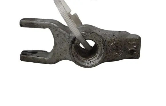 Opel Insignia A Fuel Injector clamp holder