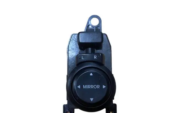 Hyundai i20 (PB PBT) Wing mirror switch 202008323