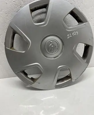 Skoda Fabia Mk3 (NJ) R15 wheel hub/cap/trim 5JA601147A