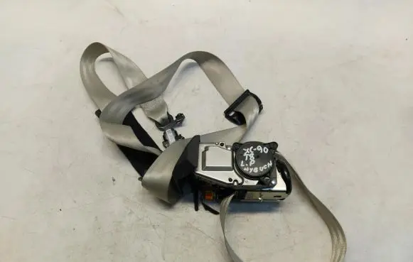 Volvo XC90 Front seatbelt 32239334