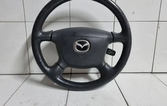 Mazda MPV II LW Steering wheel